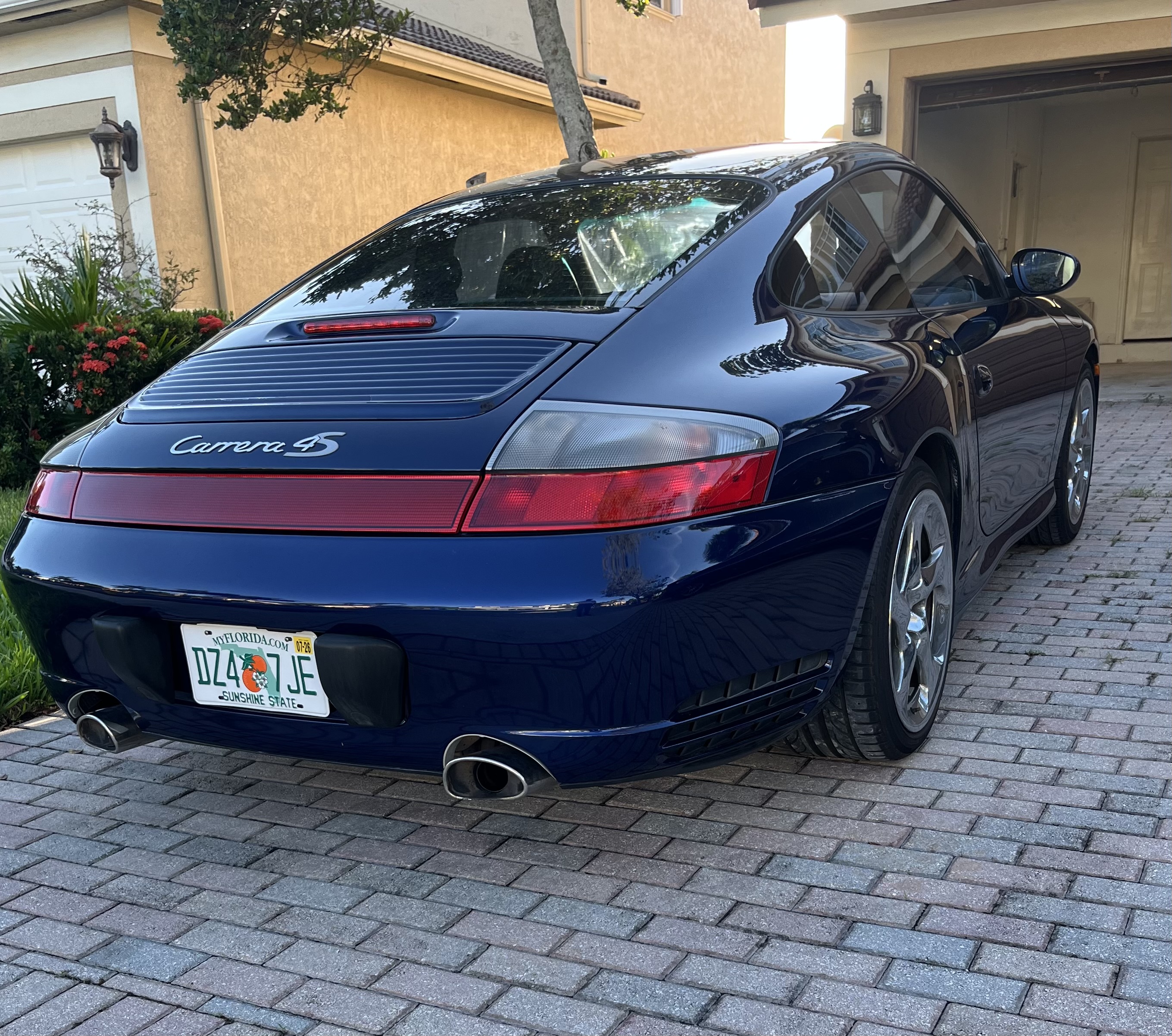 Used 2002 Porsche 911 Carrera 4S AWD/4WD image 16