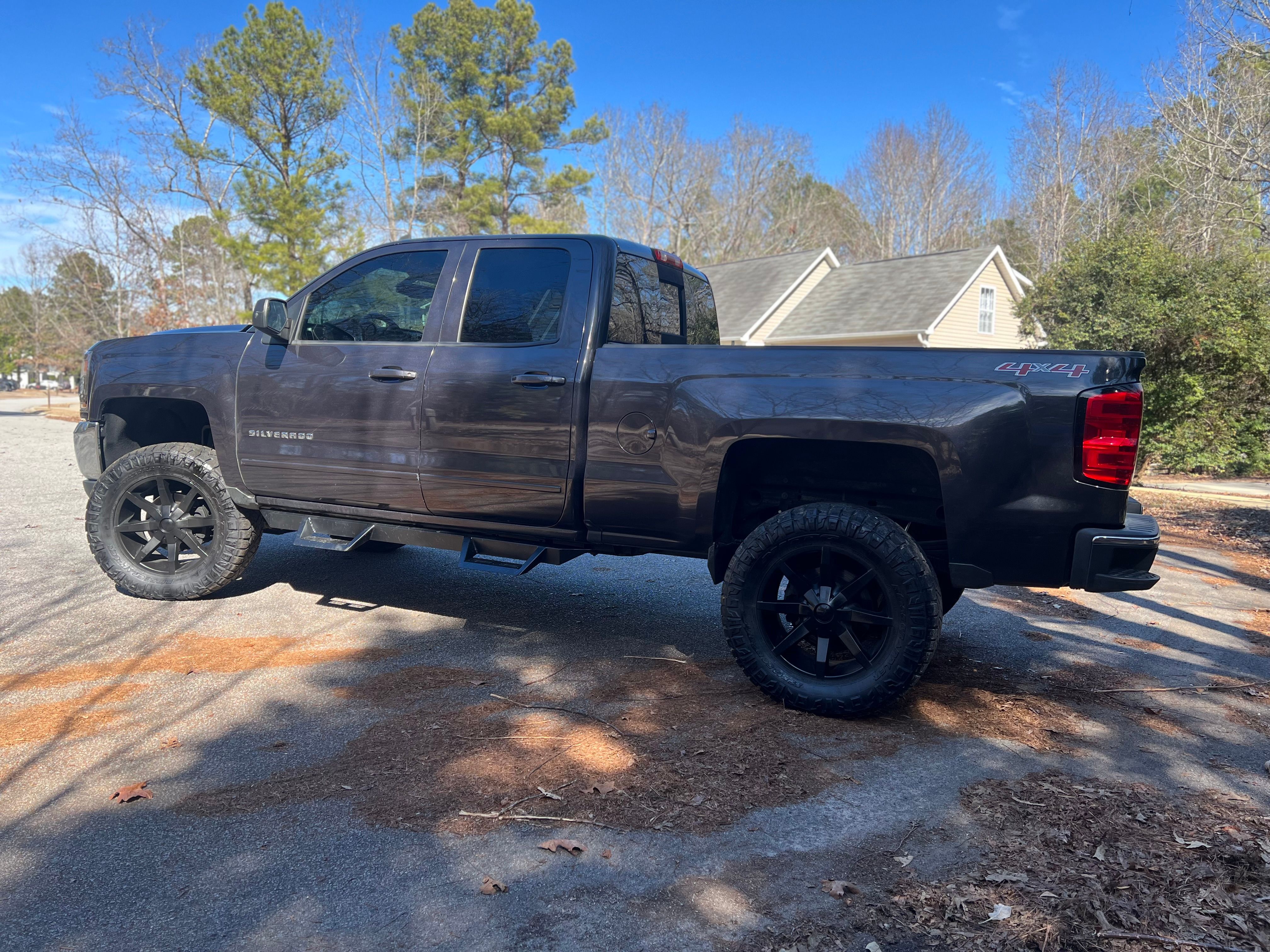 Used 2016 Chevrolet Silverado 1500 LT w/ All Star Edition AWD/4WD image 5