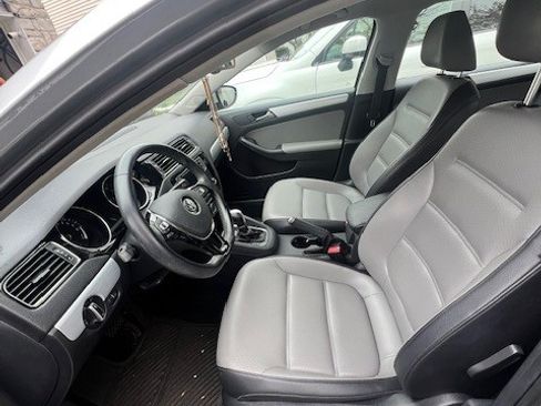 Used 2016 Volkswagen Jetta SEL Premium image 4