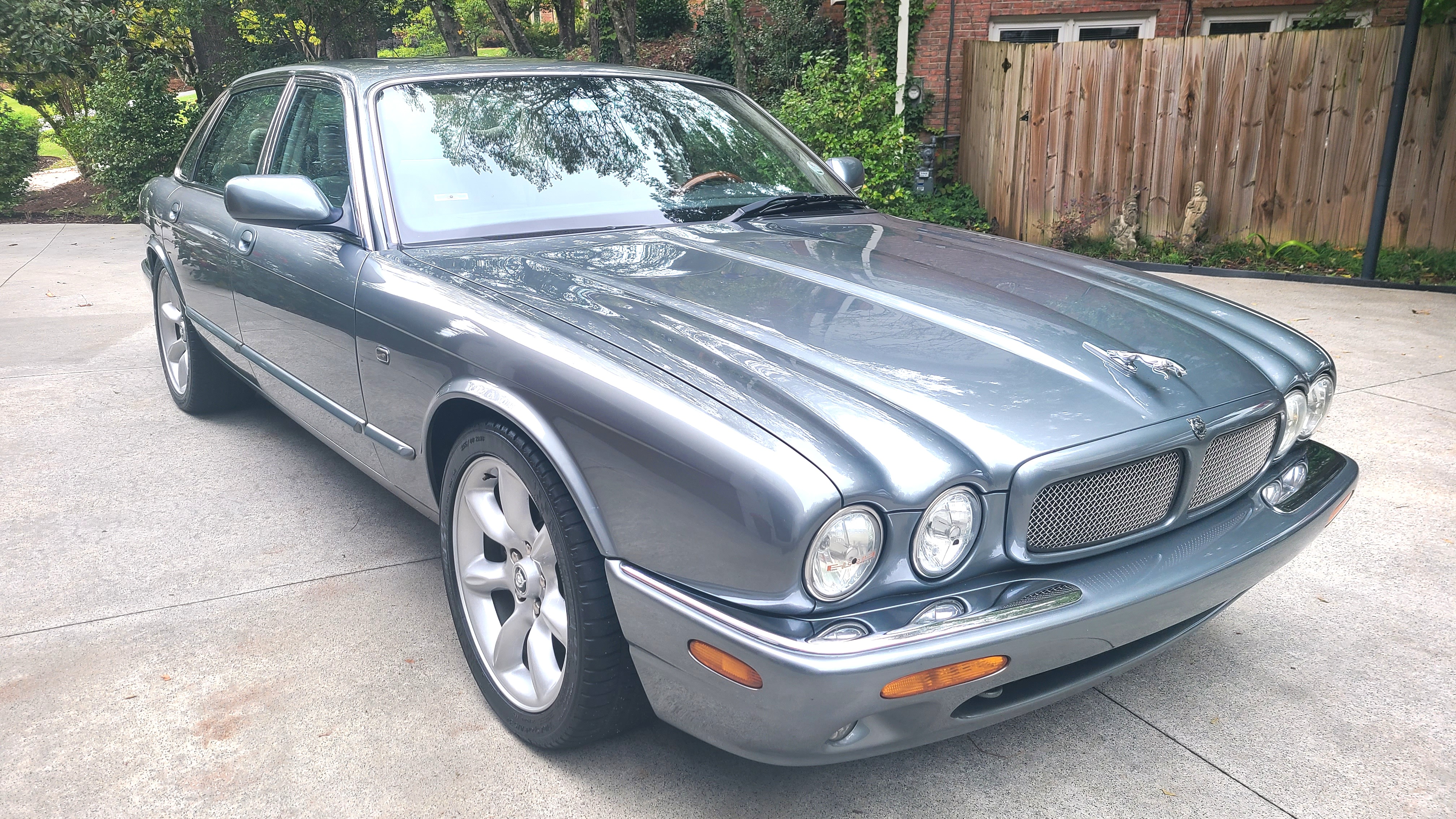 Used 2003 Jaguar XJ8 RWD image 4