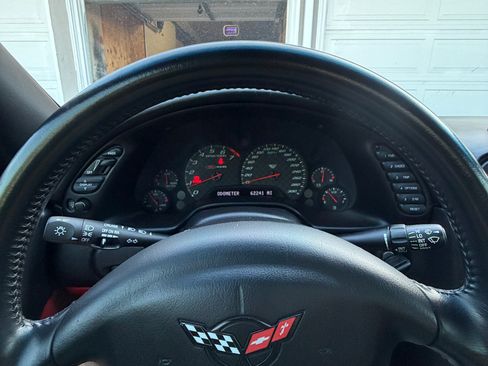 Used 2002 Chevrolet Corvette Z06 RWD image 6