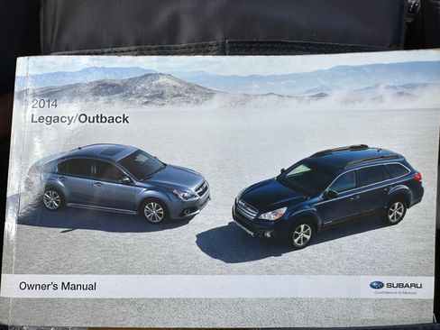 Used 2014 Subaru Outback 2.5i Limited w/ Moonroof Package AWD/4WD image 20