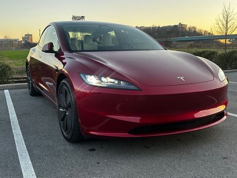 Used 2024 Tesla Model 3 Long Range image 2