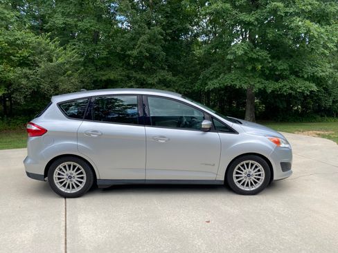 Used 2014 Ford C-MAX SE FWD image 10