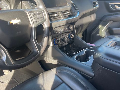 Used 2021 Chevrolet Tahoe LT w/ LT Signature Package image 11