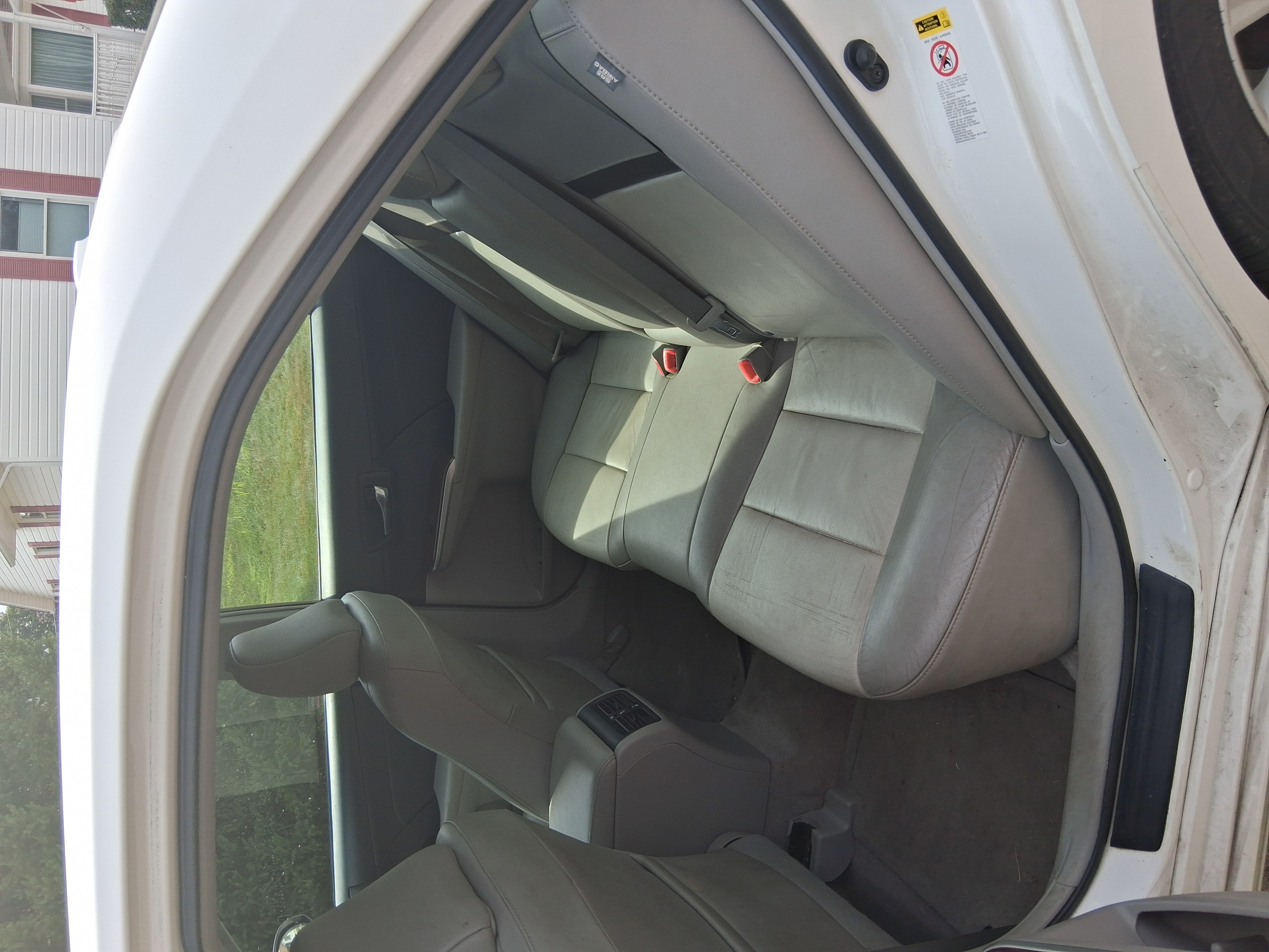 Used 2014 Toyota Camry XLE FWD image 7