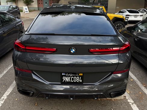 Used 2022 BMW X6 xDrive40i w/ M Sport Package AWD/4WD image 4