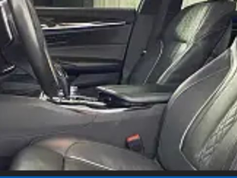 Used 2018 BMW M550i xDrive image 6