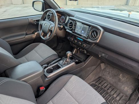 Used 2023 Toyota Tacoma TRD Off-Road image 14