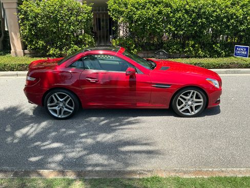 Used 2014 Mercedes-Benz SLK 250 image 6