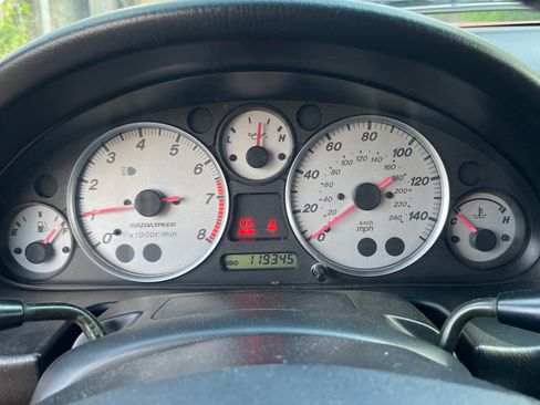 Used 2005 MAZDA MX-5 Miata MAZDASPEED RWD image 13