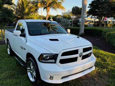 Used 2013 RAM 1500 R/T w/ Remote Start & Security Group image 1