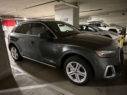 Used 2021 Audi Q5 e Prestige image 14