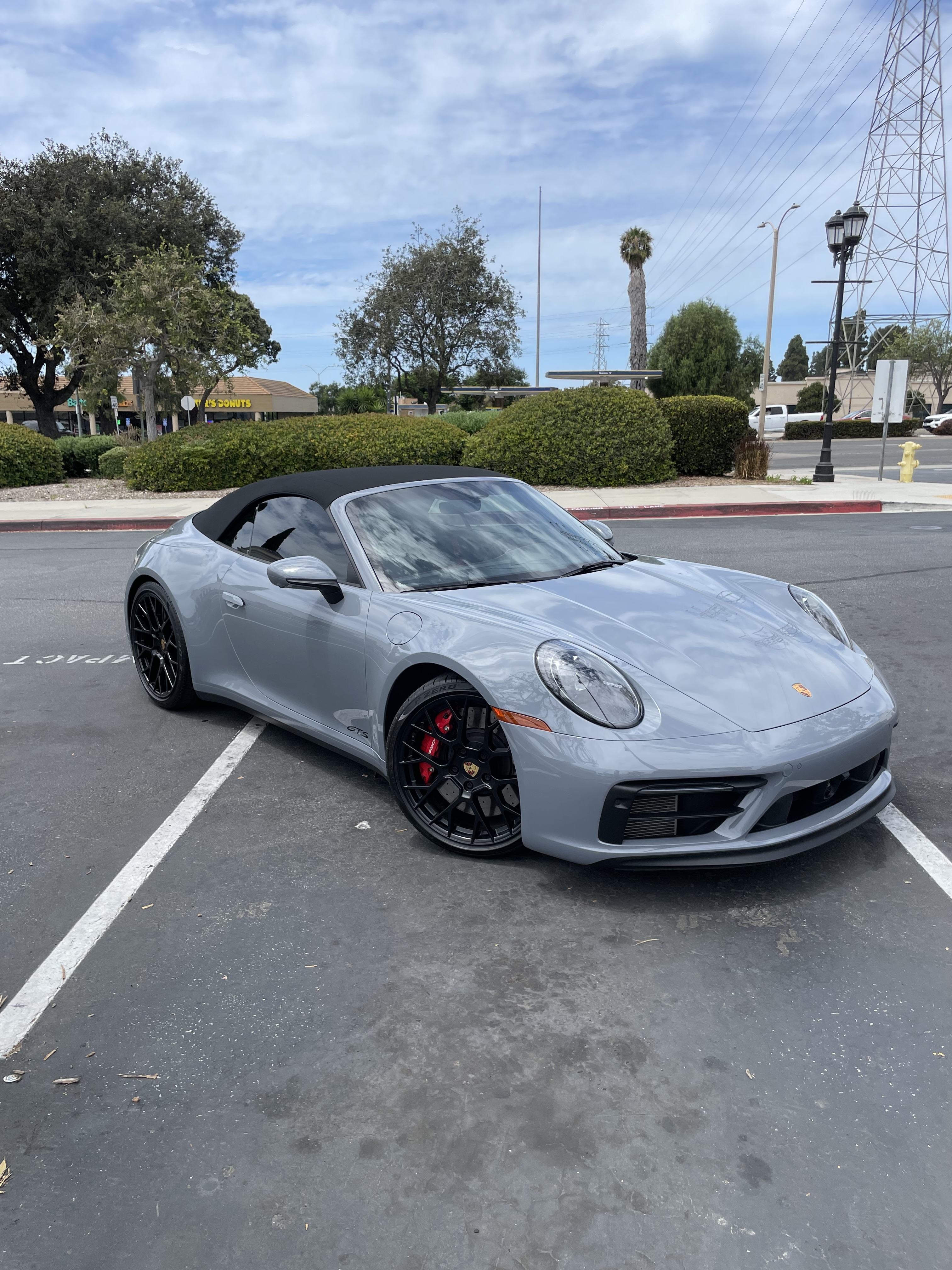 Used 2023 Porsche 911 Carrera 4 GTS AWD/4WD image 1