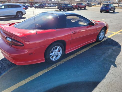 Used 2000 Chevrolet Camaro Z28 w/ Preferred Equipment Group 2 RWD image 4