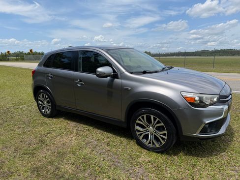 Used 2018 Mitsubishi Outlander Sport ES FWD image 11