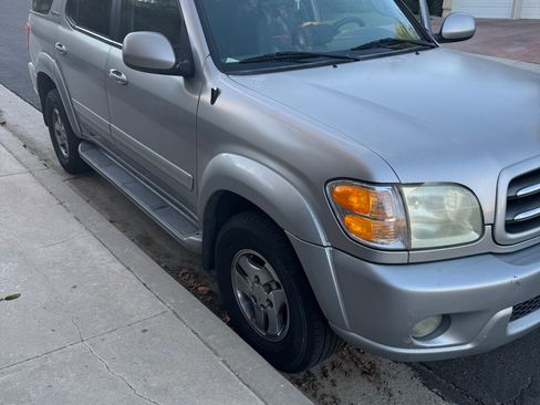 Used 2002 Toyota Sequoia Limited RWD image 10