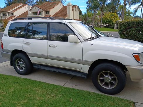 Used 1999 Toyota Land Cruiser image 13