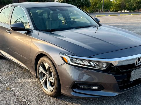 Used 2018 Honda Accord EX-L image 2
