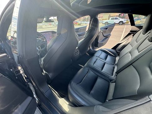 Used 2019 Tesla Model S Performance image 14