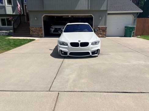 Used 2013 BMW 335i xDrive Coupe AWD/4WD image 4