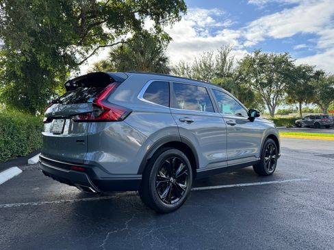 Used 2023 Honda CR-V Sport Touring image 11