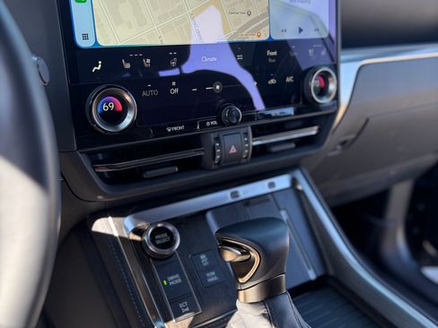 Used 2025 Lexus GX 550 w/ Accessory Package (Z1) image 1