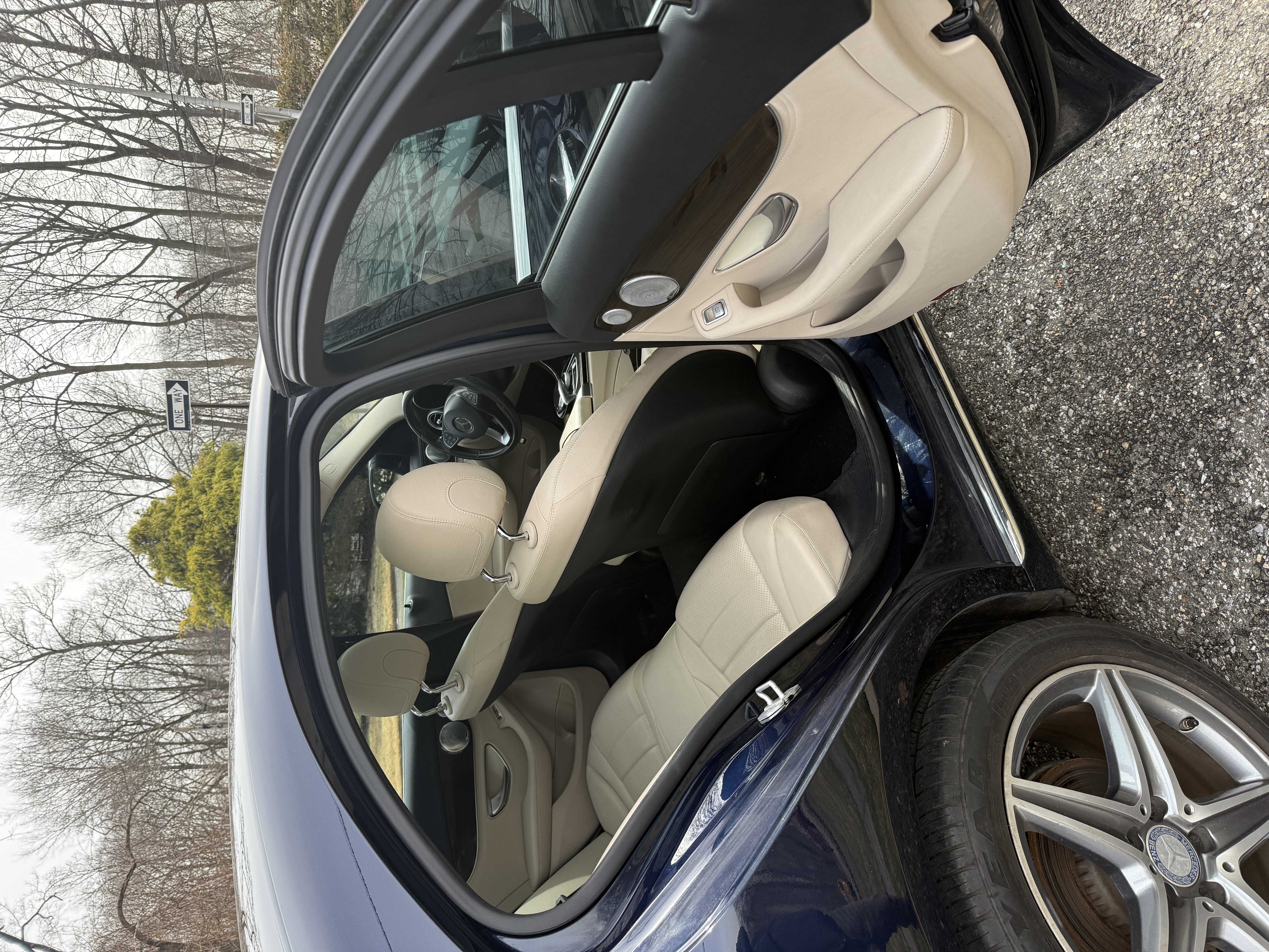 Used 2016 Mercedes-Benz C 300 4MATIC Sedan image 10