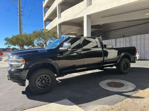 Used 2024 RAM 3500 Laramie image 5