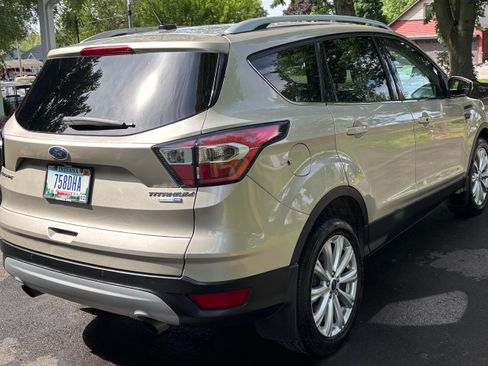 Used 2017 Ford Escape Titanium AWD/4WD image 5
