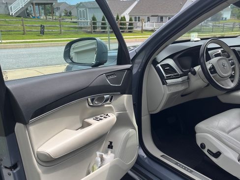 Used 2020 Volvo XC90 T5 Momentum AWD/4WD image 15