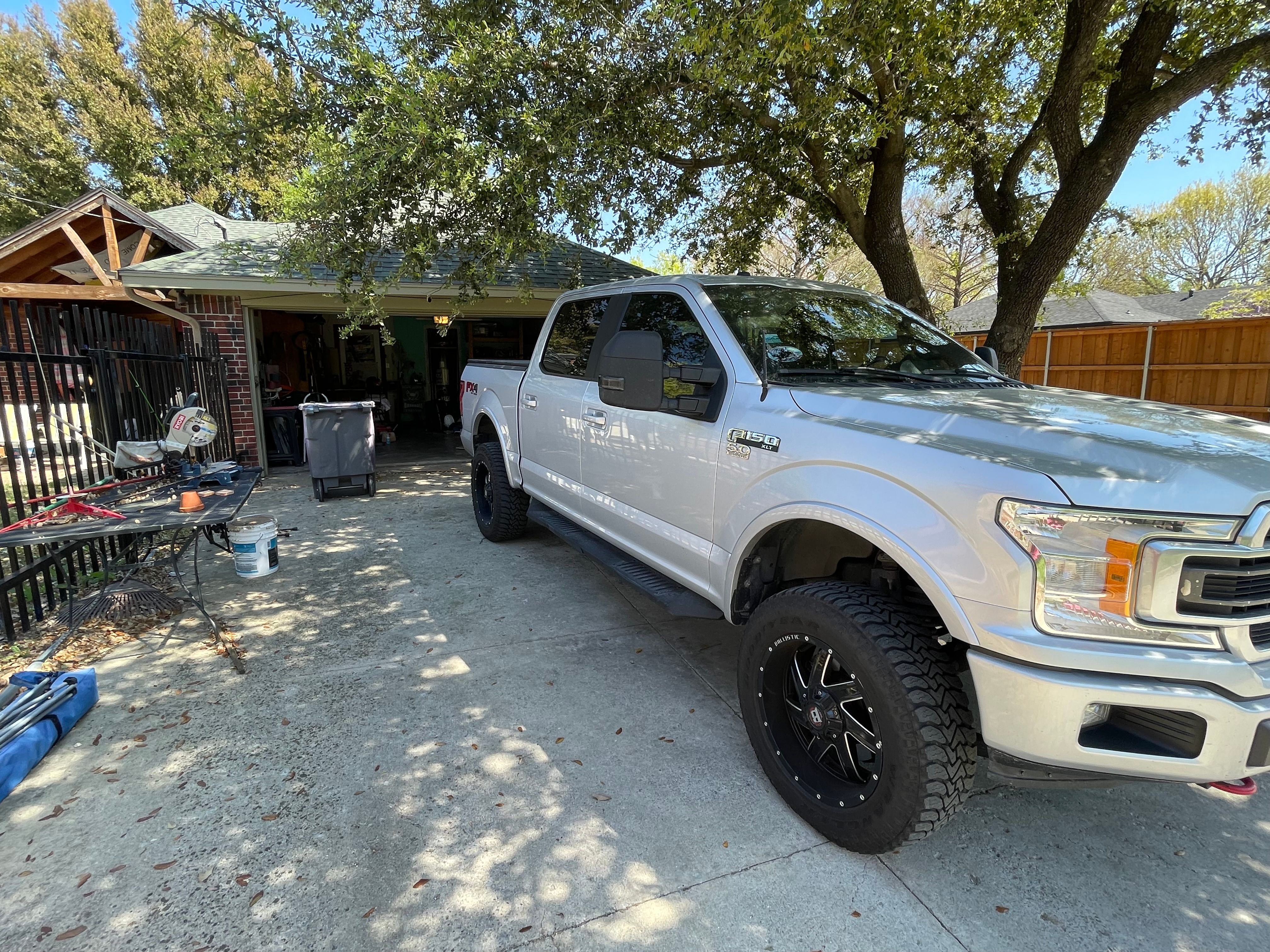Used 2018 Ford F150 XLT w/ Equipment Group 302A Luxury AWD/4WD image 8