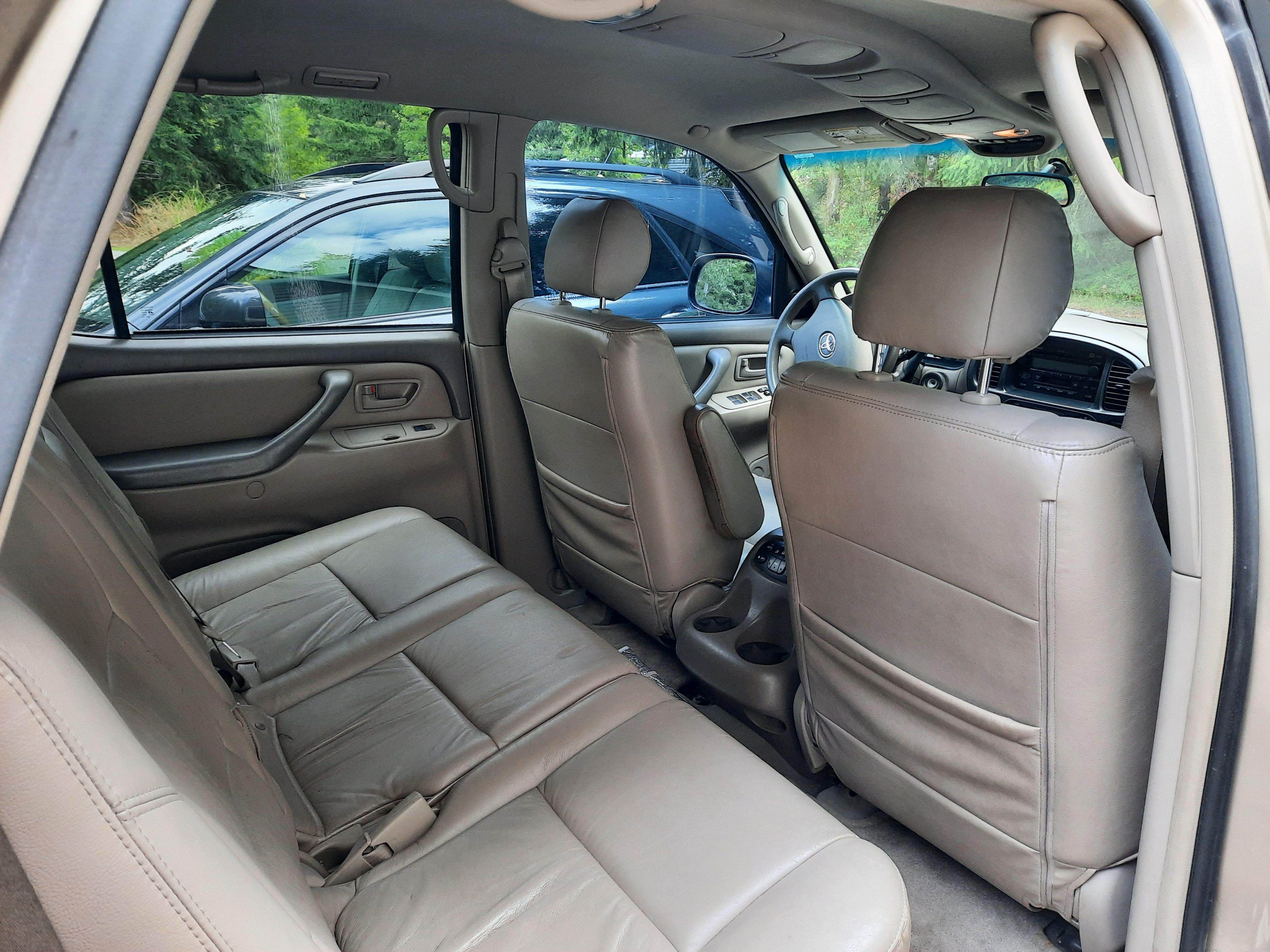 Used 2006 Toyota Sequoia SR5 RWD image 4