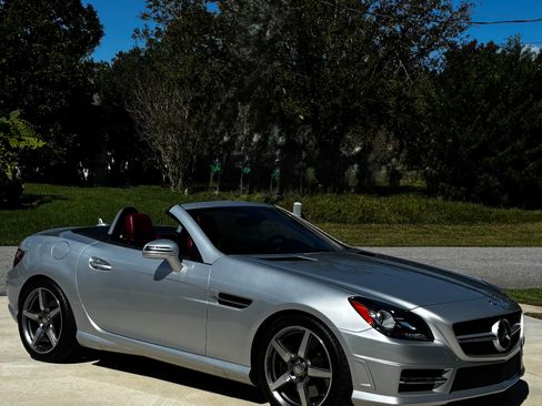 Used 2015 Mercedes-Benz SLK 350 image 5
