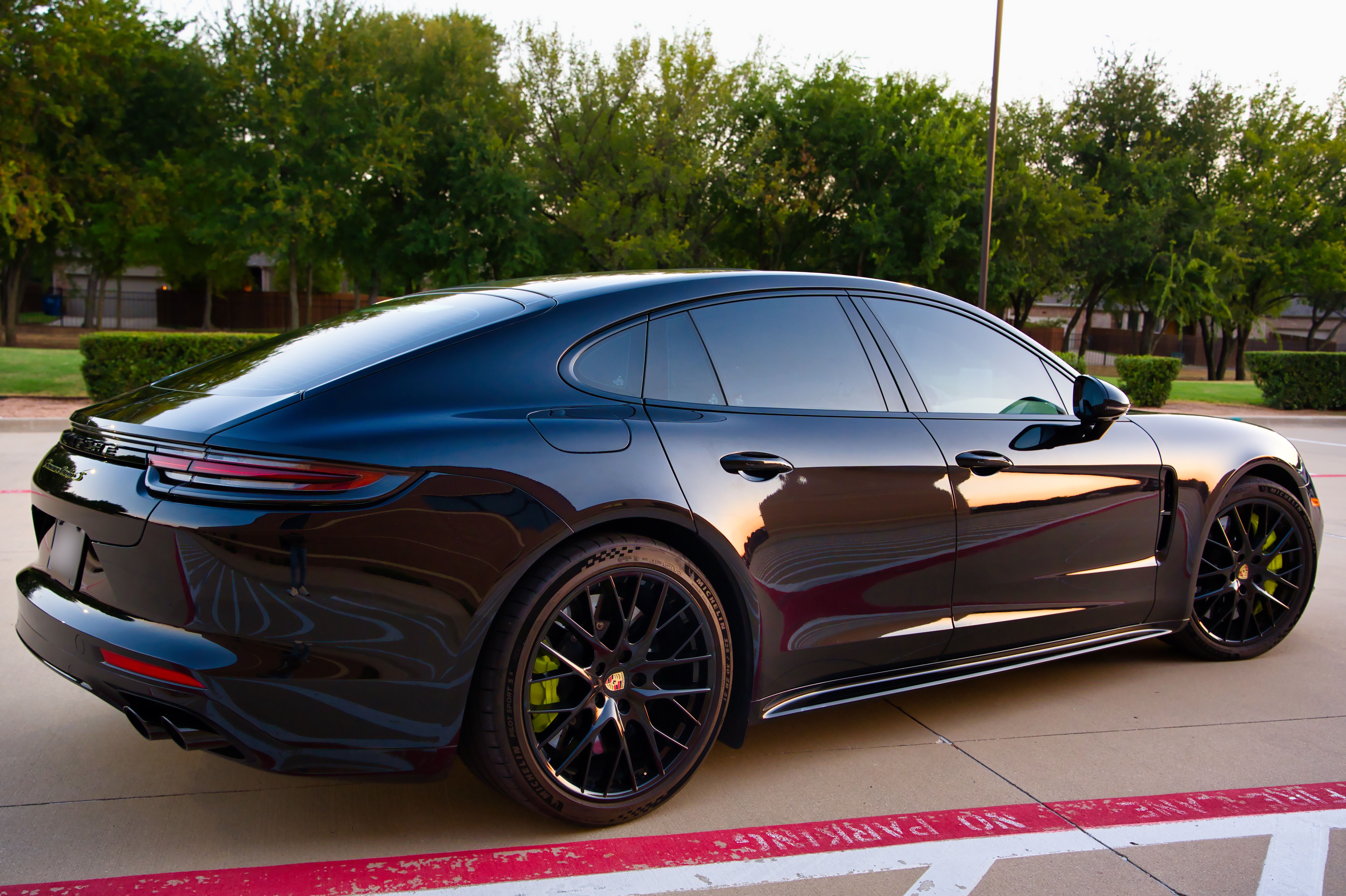 Used 2019 Porsche Panamera Turbo S AWD/4WD image 6