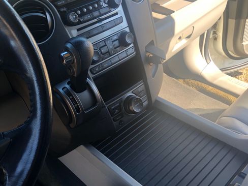 Used 2014 Honda Pilot Touring image 6
