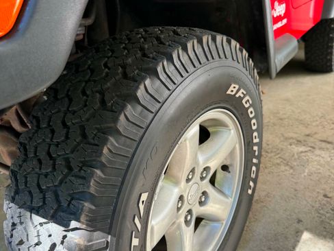 Used 2003 Jeep Wrangler X AWD/4WD image 8