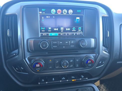 Used 2018 Chevrolet Silverado 1500 LT w/ All Star Edition image 18