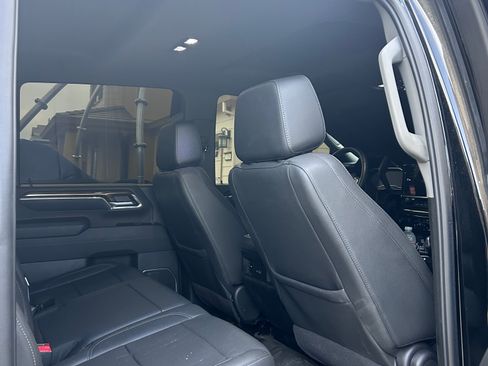 Used 2024 Chevrolet Silverado 2500 LT w/ Convenience Package AWD/4WD image 15