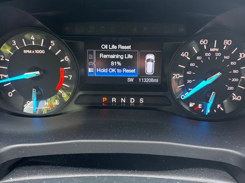 Used 2018 Ford Explorer XLT FWD image 21