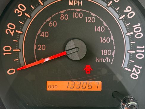 Used 2010 Toyota Tundra 4x4 Double Cab image 17