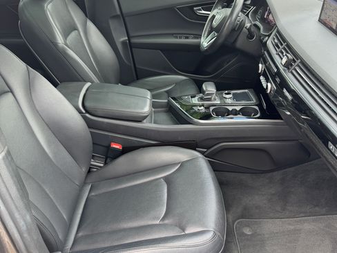 Used 2018 Audi Q7 3.0T Prestige image 6