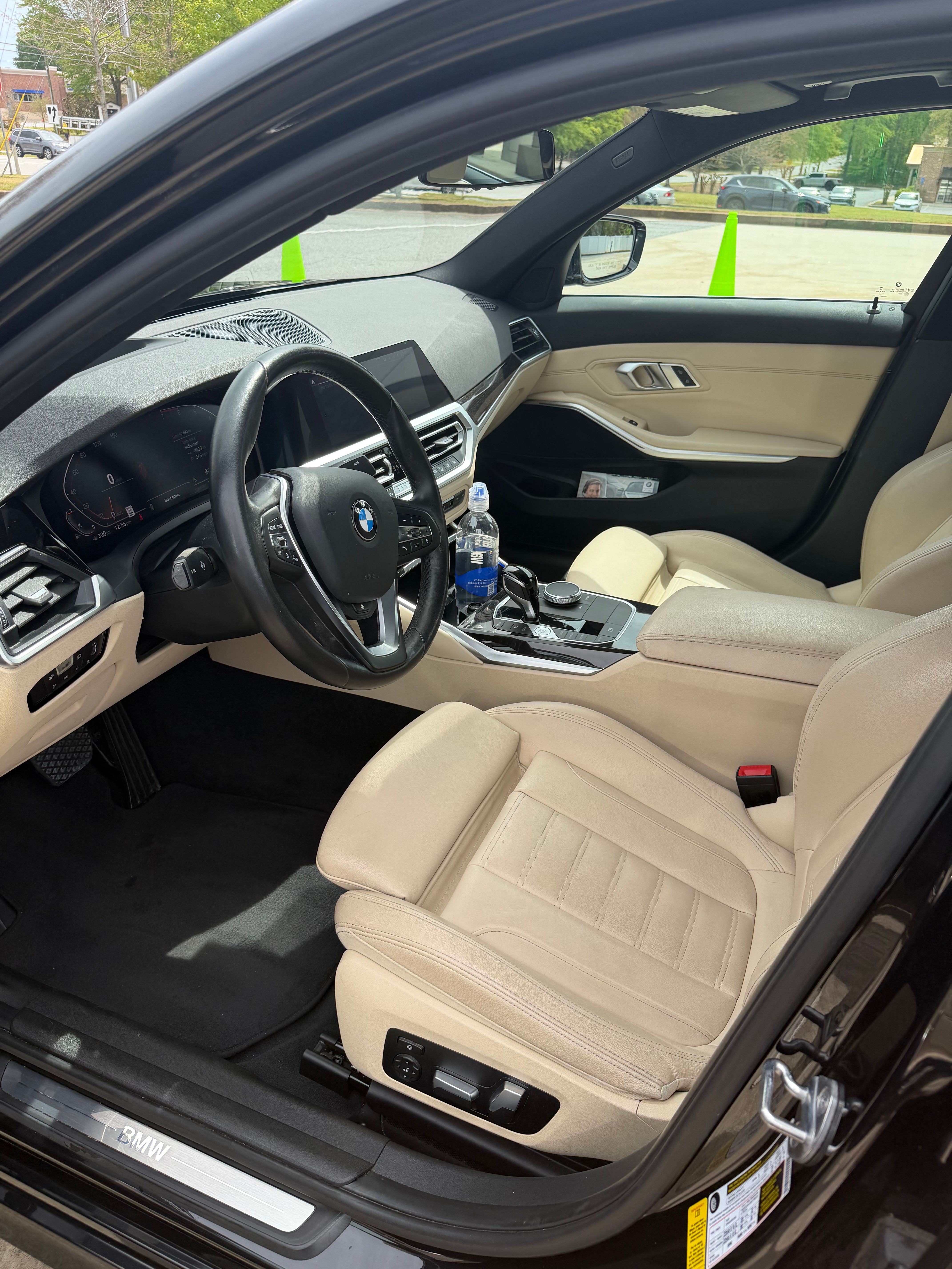 Used 2019 BMW 330i Sedan w/ Premium Package RWD image 8