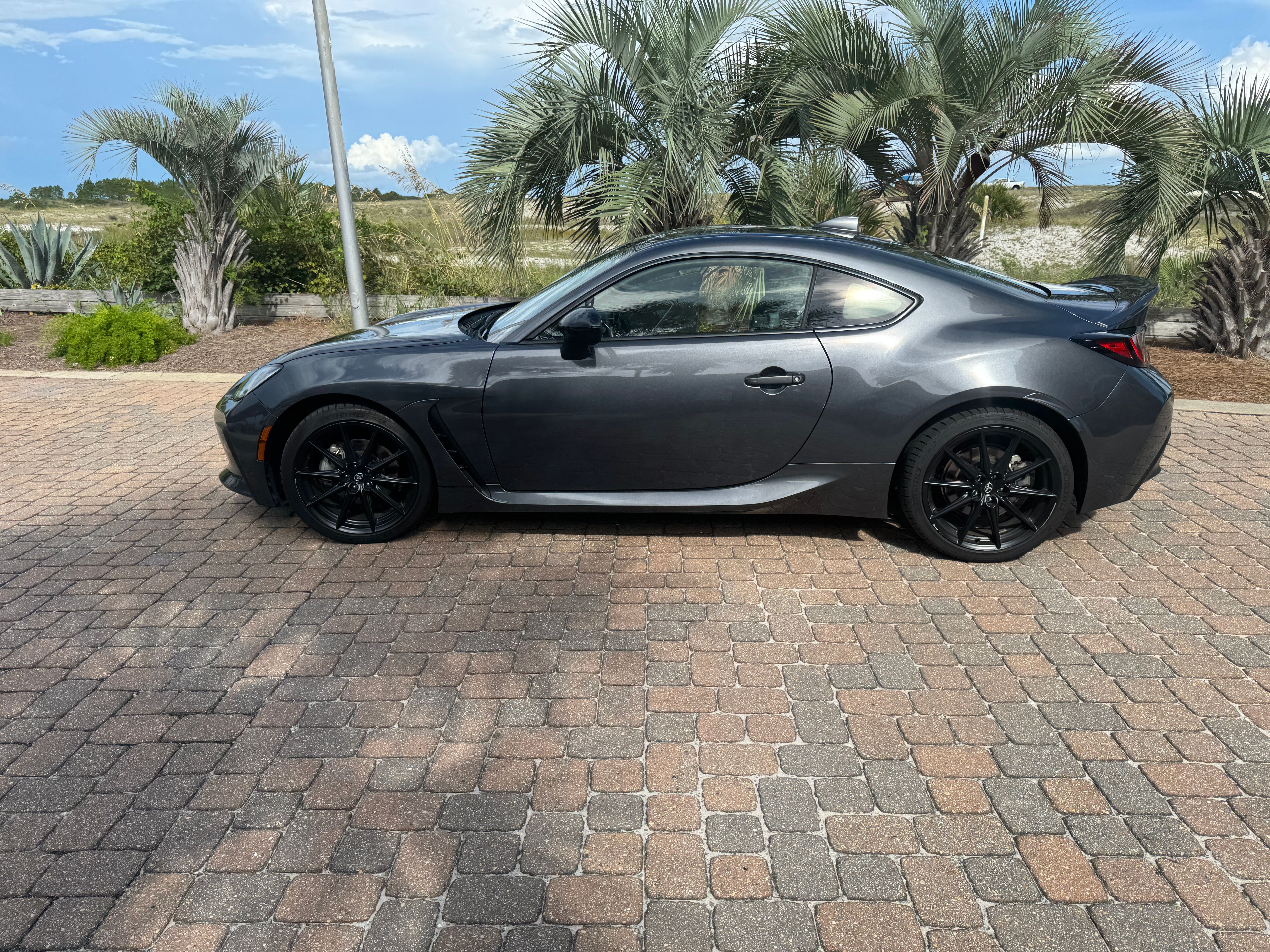 Used 2024 Toyota GR86 Premium RWD image 2