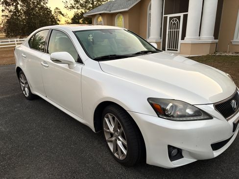 Used 2013 Lexus IS 250 AWD w/ Premium Pkg image 1