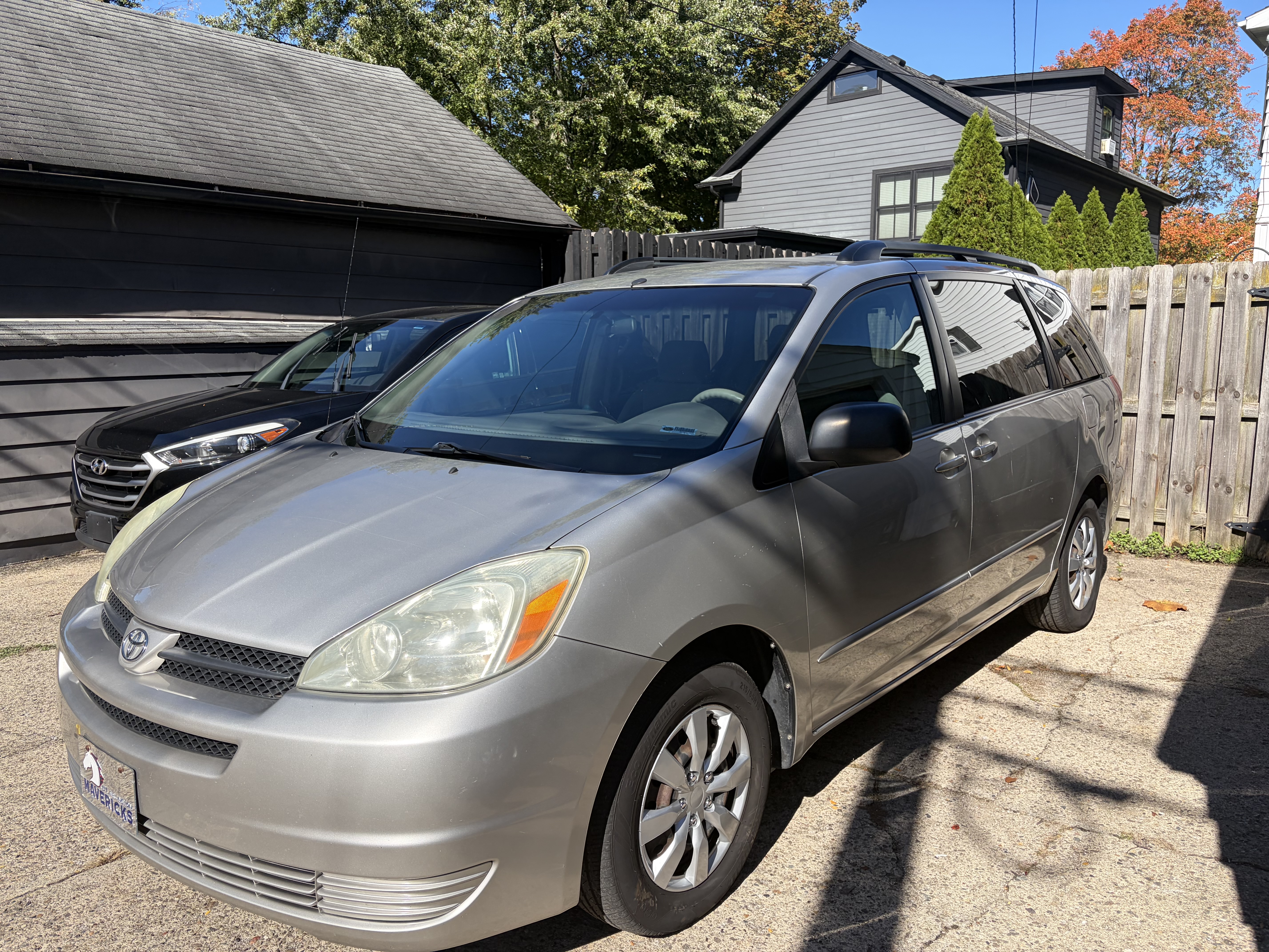 Used 2004 Toyota Sienna LE FWD image 1