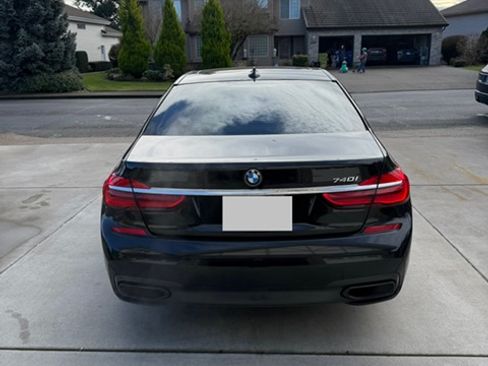 Used 2016 BMW 740i image 4