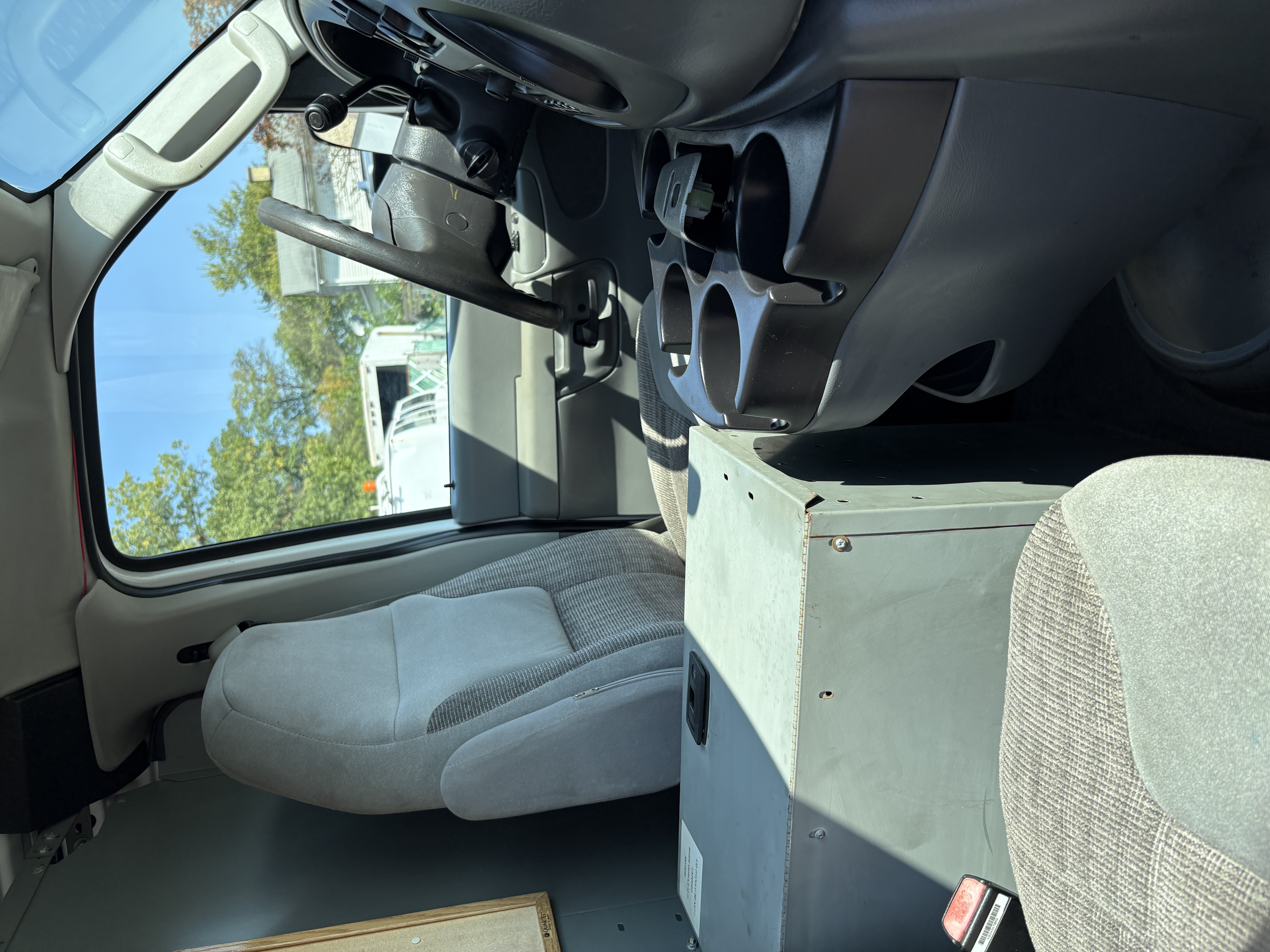 Used 2007 Ford E-250 and Econoline 250 RWD image 12