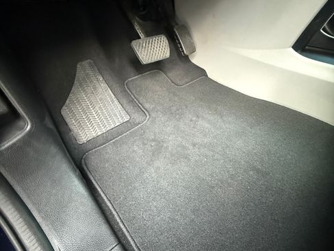 Used 2018 Honda Odyssey LX image 22