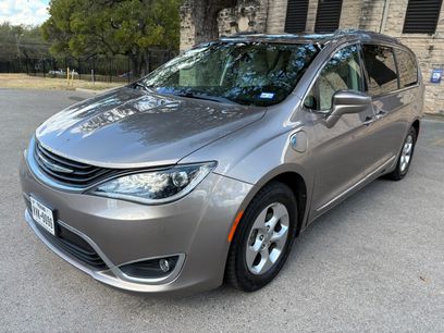 Used 2018 Chrysler Pacifica Touring-L